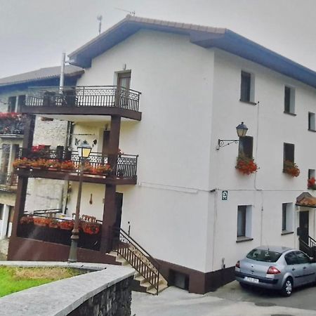Apartamento Rural Areso - Fraxkuenea Apartment Ngoại thất bức ảnh