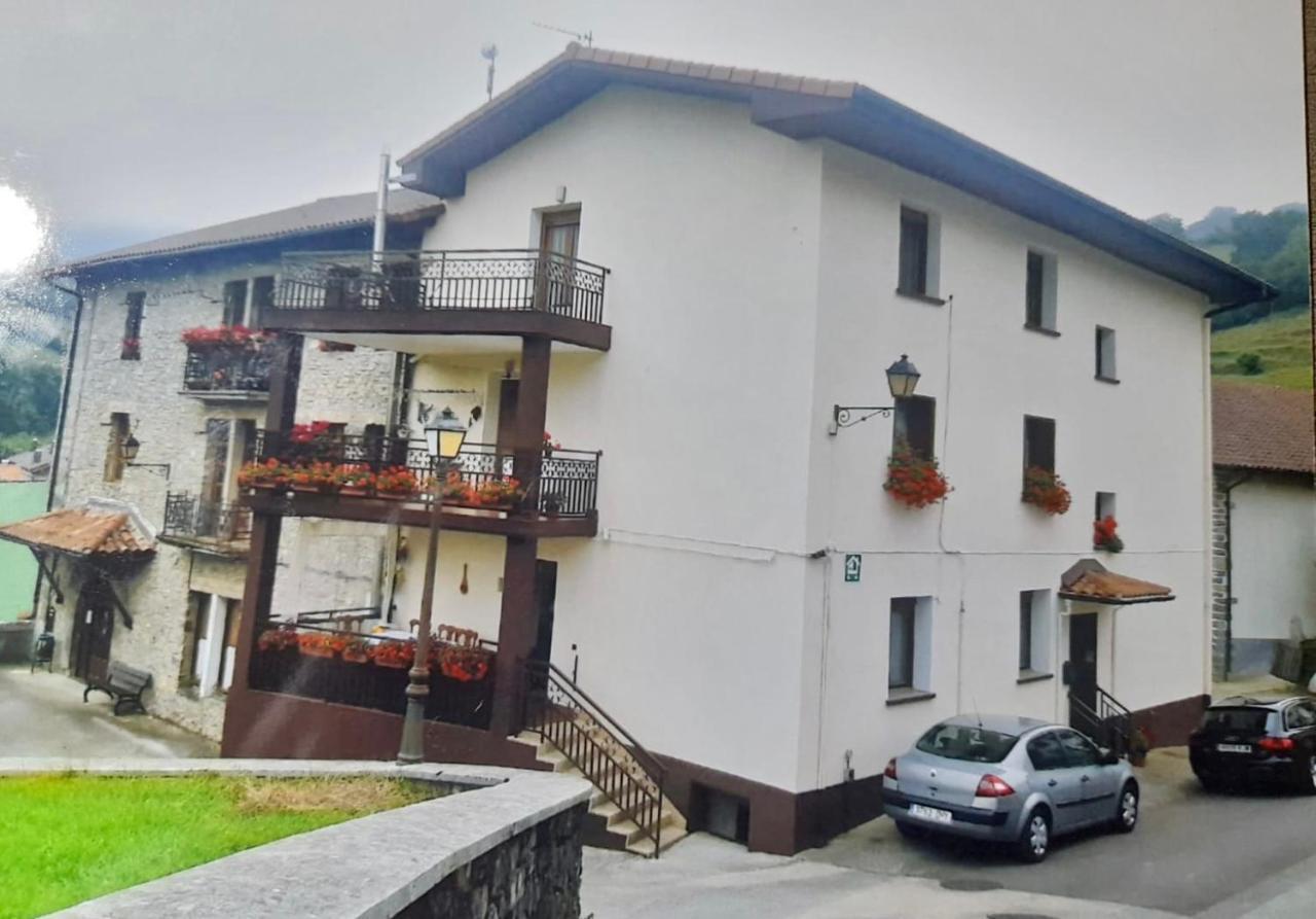 Apartamento Rural Areso - Fraxkuenea Apartment Ngoại thất bức ảnh